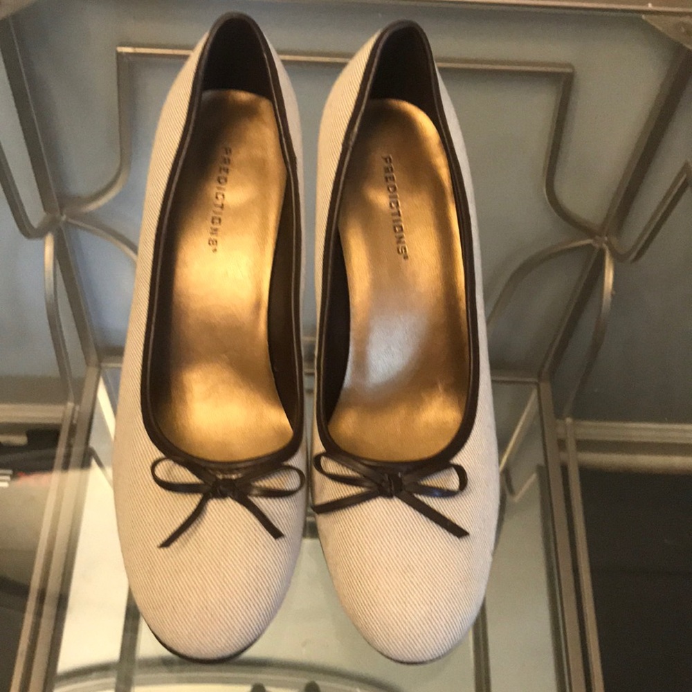 Predictions Heels, size 8W